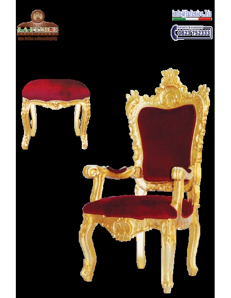 SET22 - Trono presidenziale in legno con foglia oro e con due sgabelli  -  