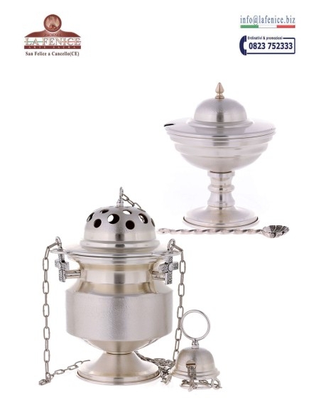 Turibolo e navicella cesellati ed argentati - TRB286