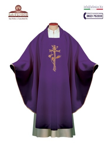 CAS577 - Embroidered Chasuble.  -  CAS577