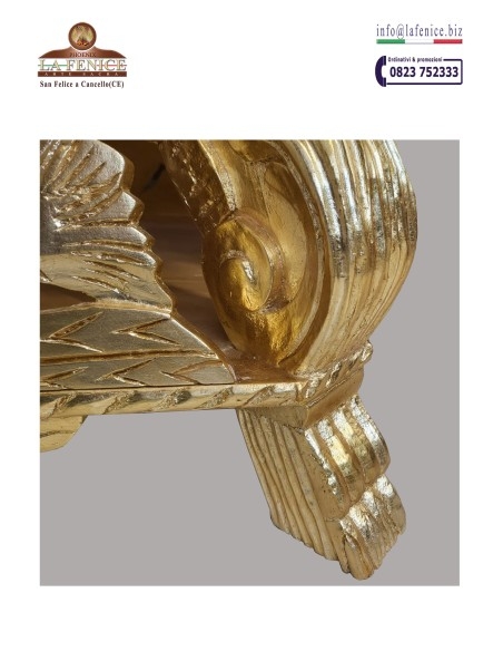 Maxy wooden base for statue. Gold leaf finished. - PDN100