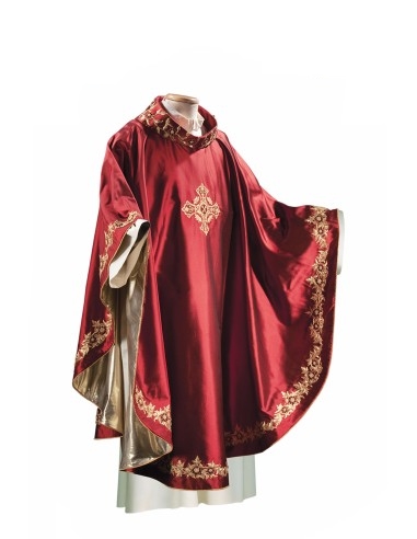 Chasuble avec broderies à la main - CAS311